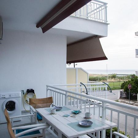 Grey Theros Apartments Paralia Dionysiou Dış mekan fotoğraf