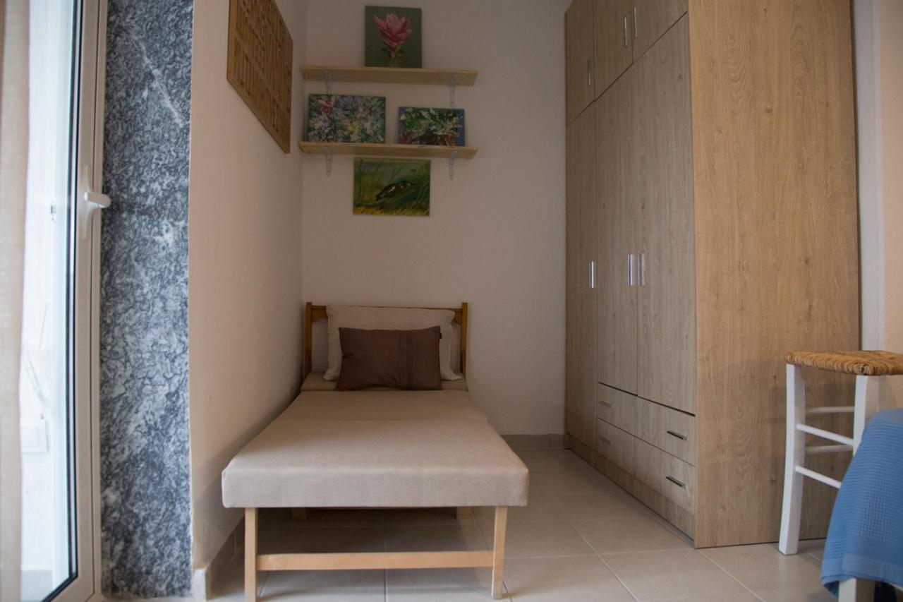 Grey Theros Apartments Paralia Dionysiou Dış mekan fotoğraf